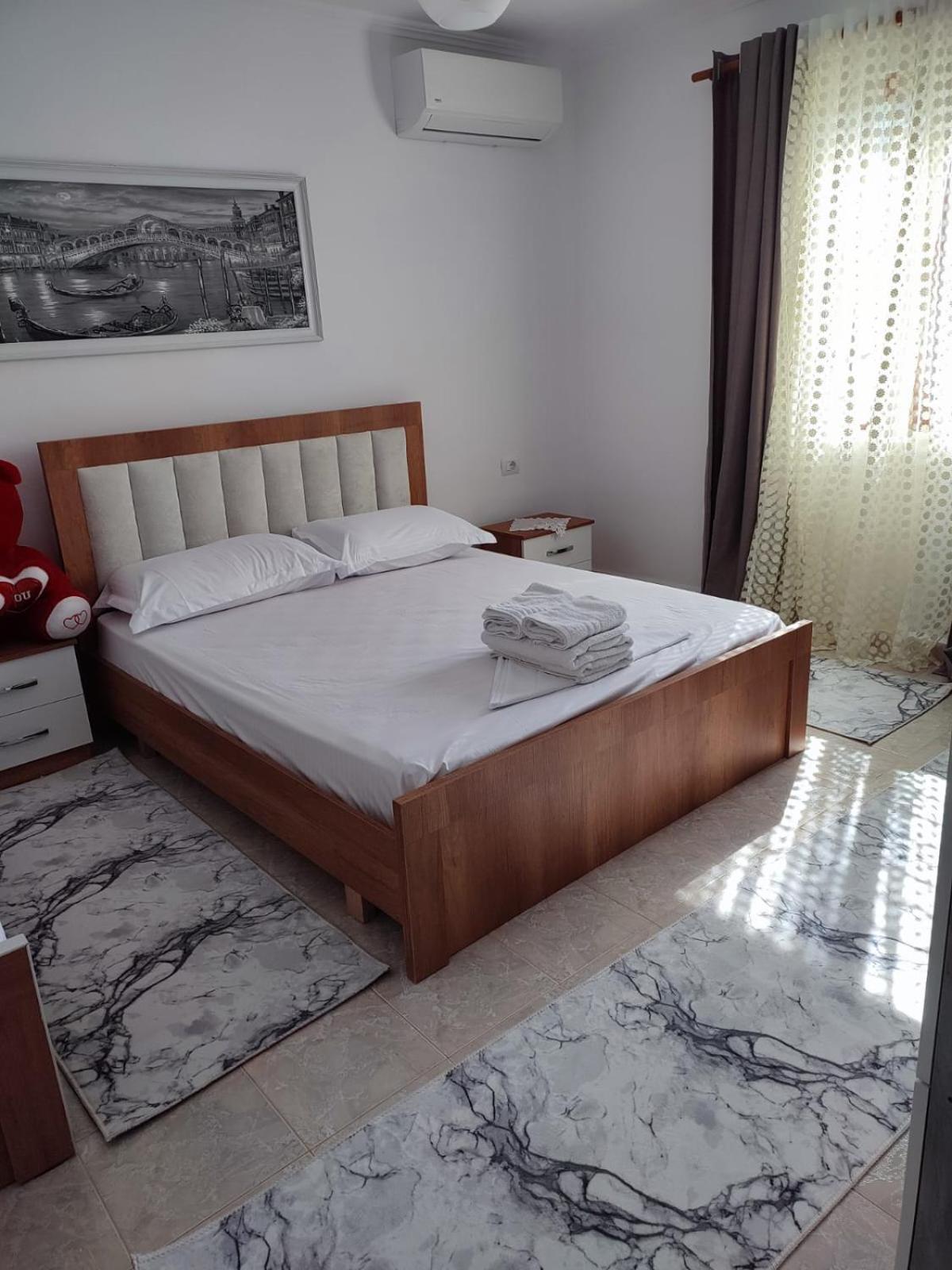 Guest House Eloid بيرات المظهر الخارجي الصورة